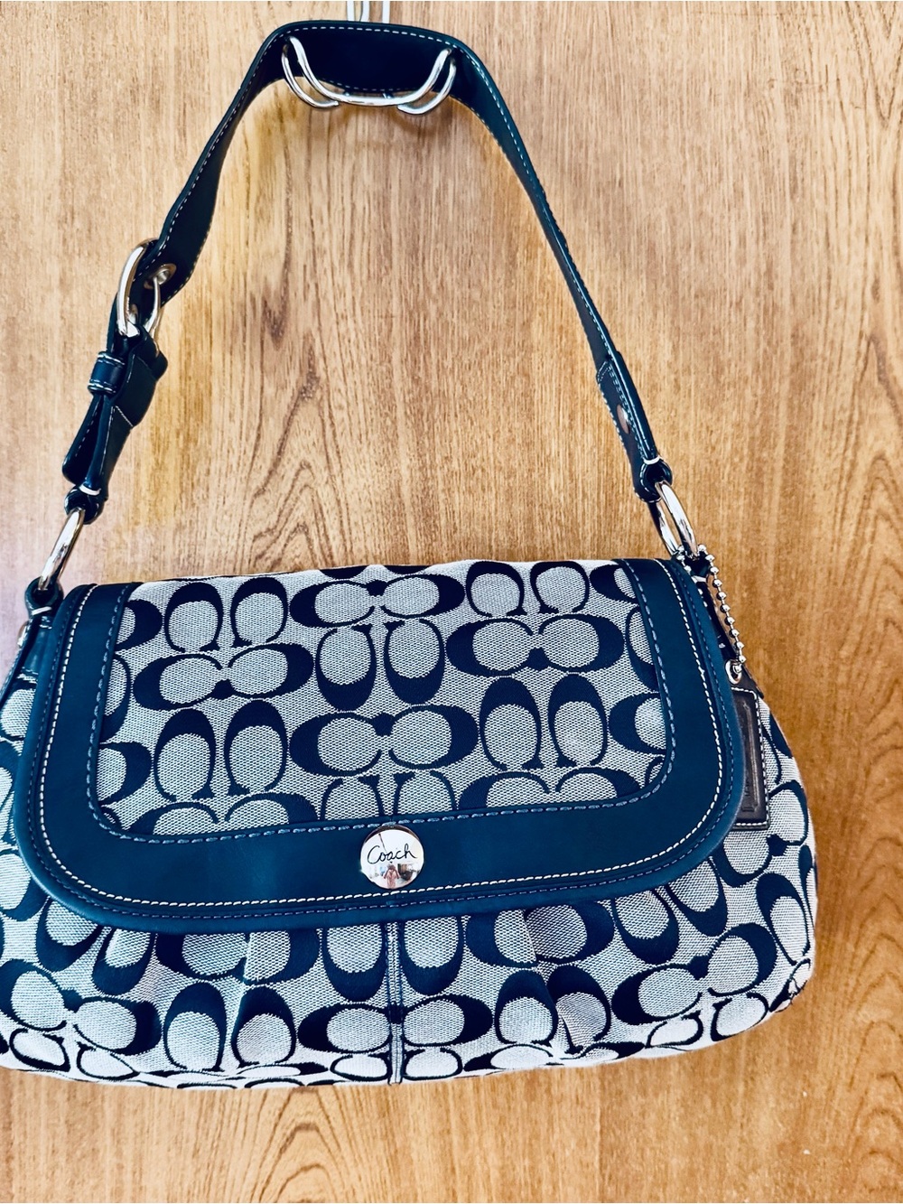 Coach Vintage/Y2K Soho Pleated Hobo bag in navy; Sty… - Gem